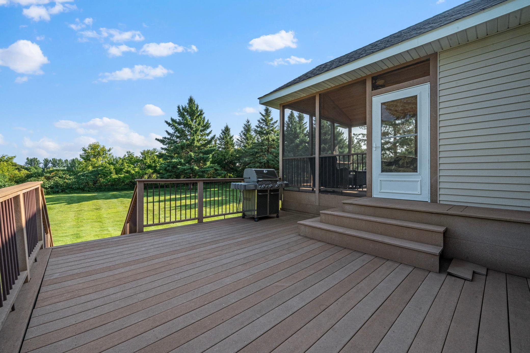 2003 single family home for sale at 1003 Latoka Heights Lane SW in Alexandria, MN — 5 bed, 4 bath (photo 20 of 58)