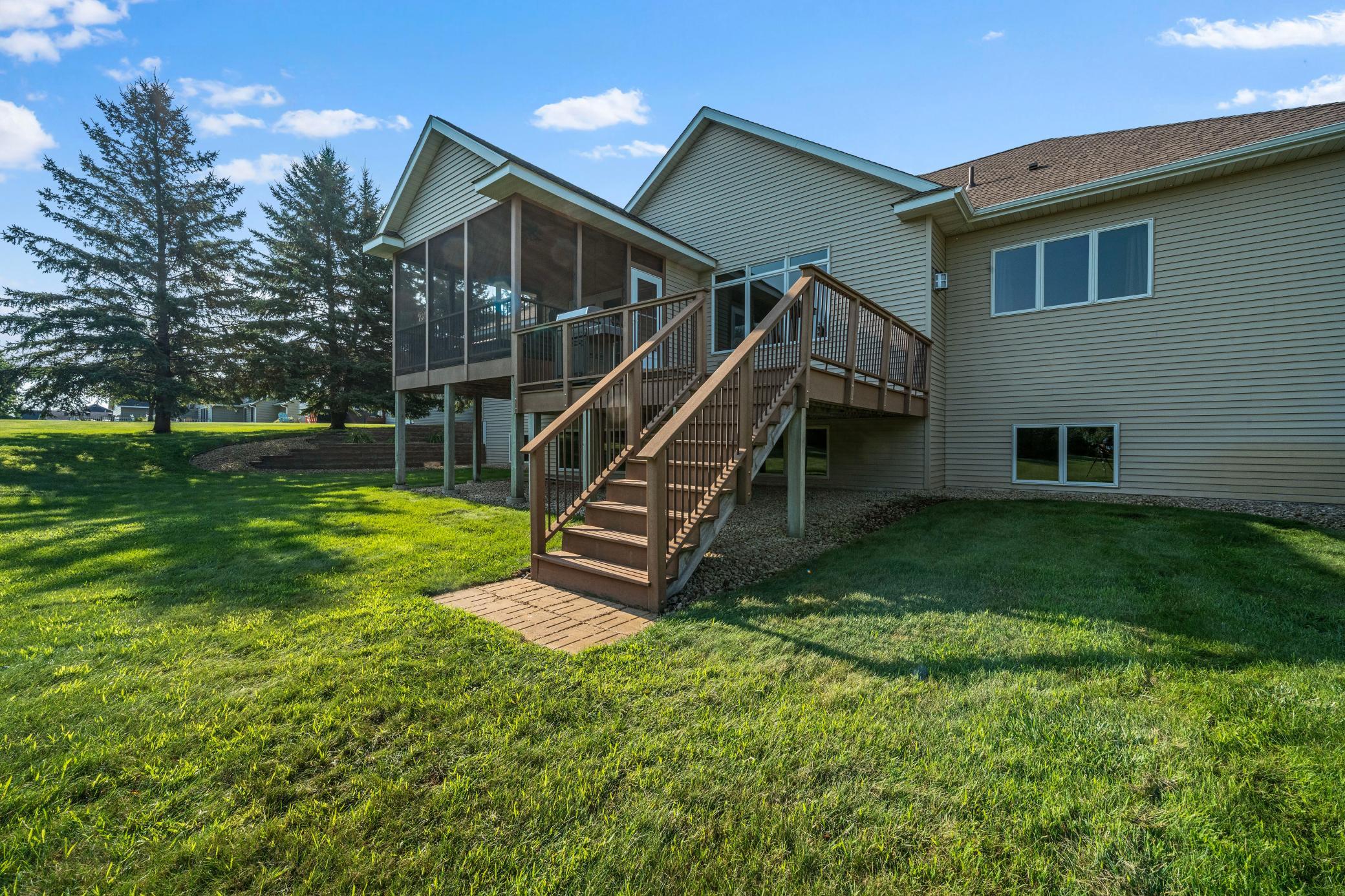 2003 single family home for sale at 1003 Latoka Heights Lane SW in Alexandria, MN — 5 bed, 4 bath (photo 22 of 58)