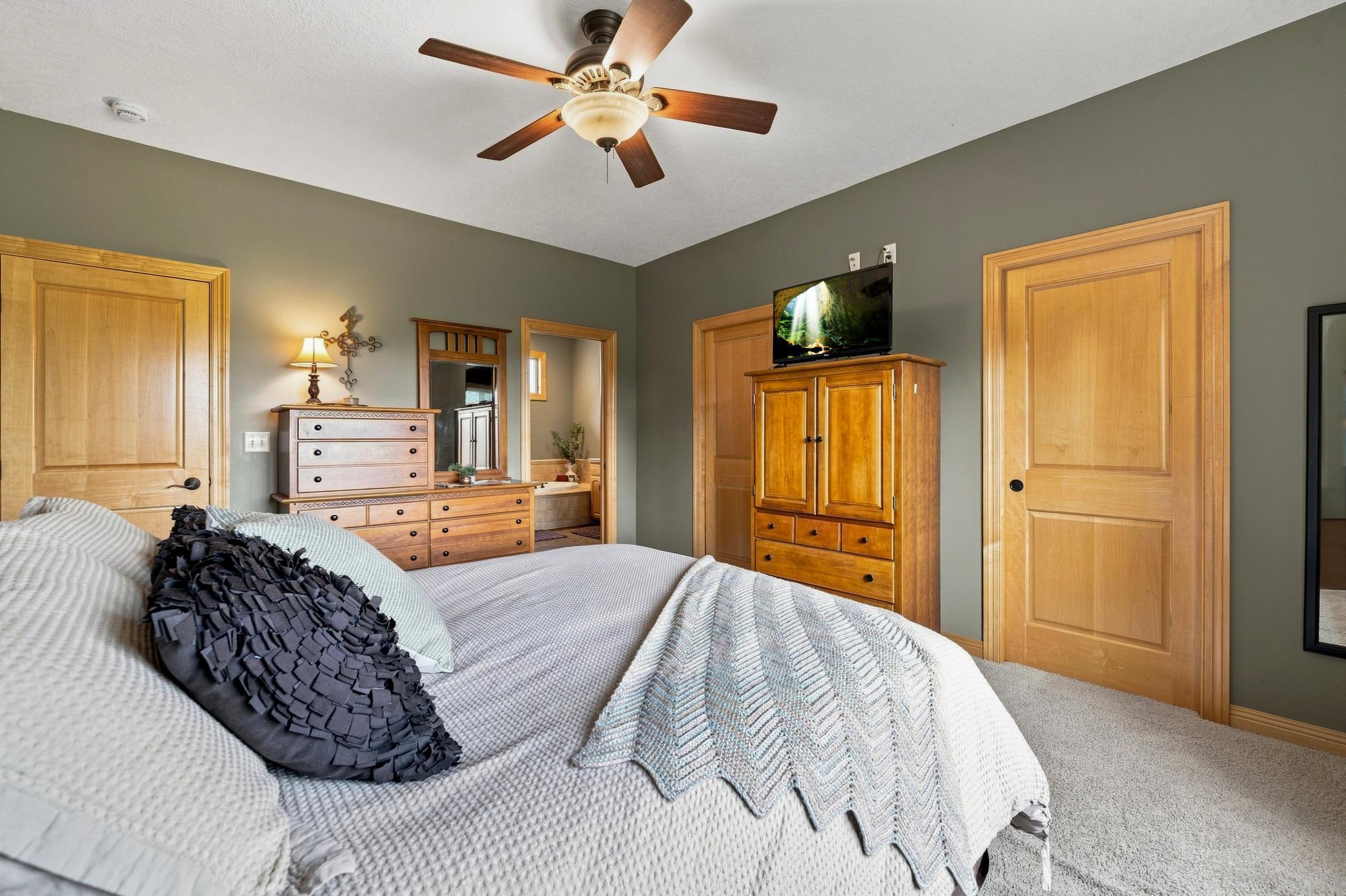 2003 single family home for sale at 1003 Latoka Heights Lane SW in Alexandria, MN — 5 bed, 4 bath (photo 23 of 58)