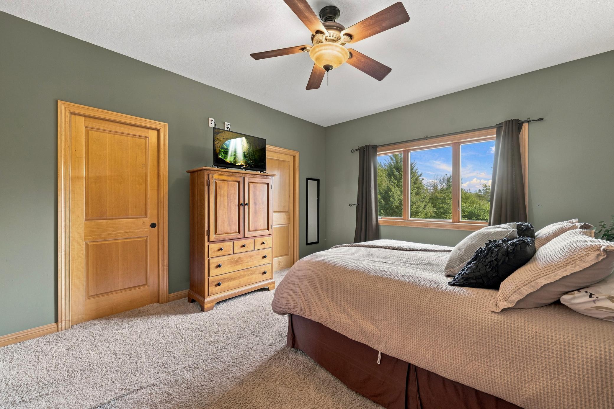 2003 single family home for sale at 1003 Latoka Heights Lane SW in Alexandria, MN — 5 bed, 4 bath (photo 24 of 58)
