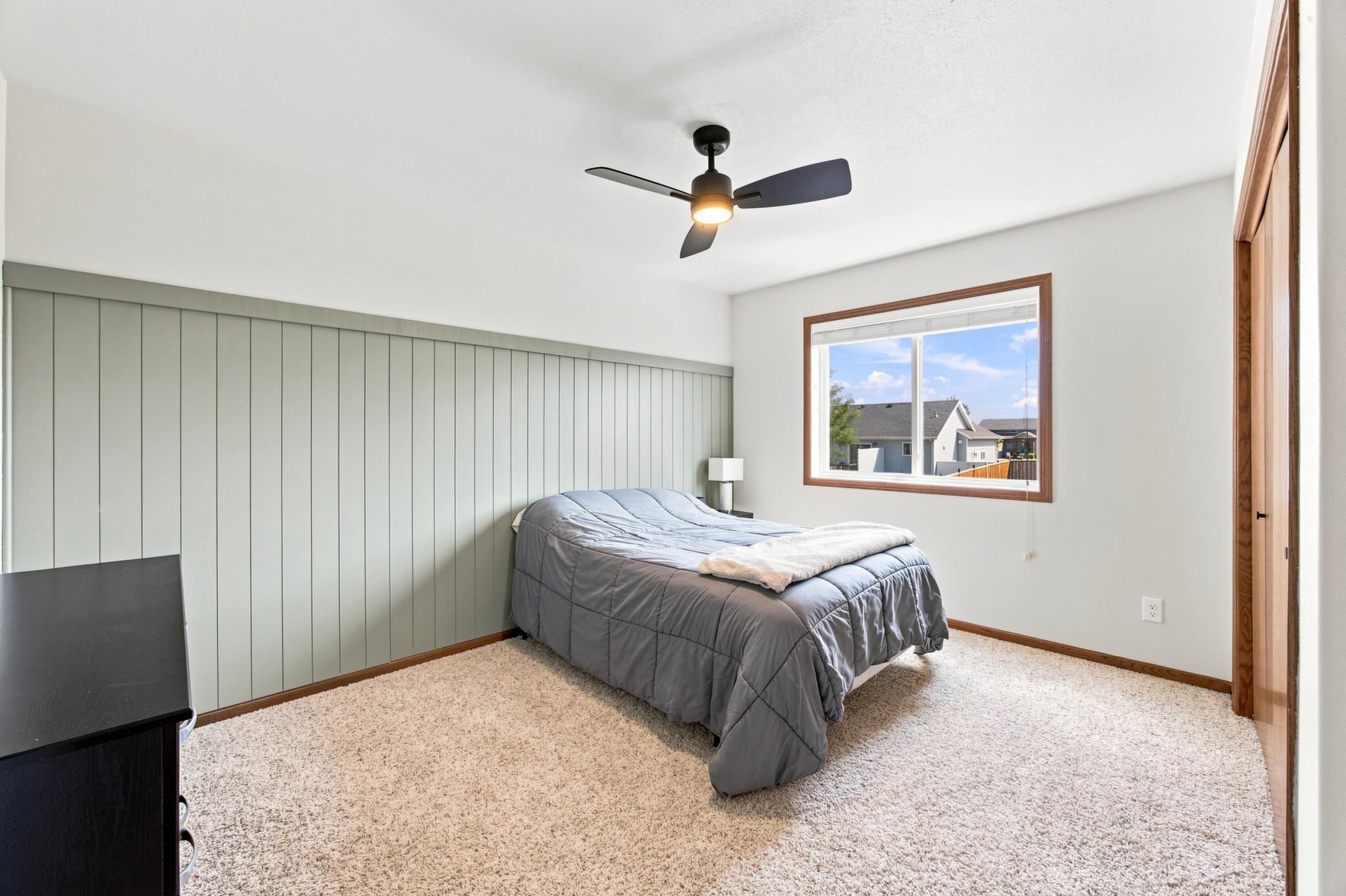 2007 single family home for sale at 3650 Taylor Street S in Fargo, ND — 4 bed, 2 bath (photo 18 of 31)