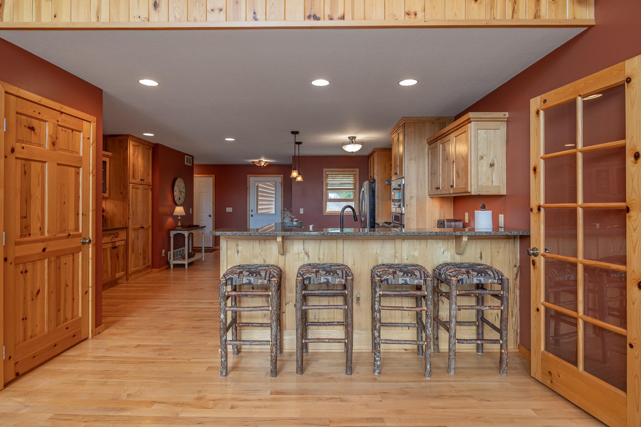 2007 single family home for sale at 2392 Fahrenholz Road NE in Longville, MN — 4 bed, 4 bath (photo 11 of 82)