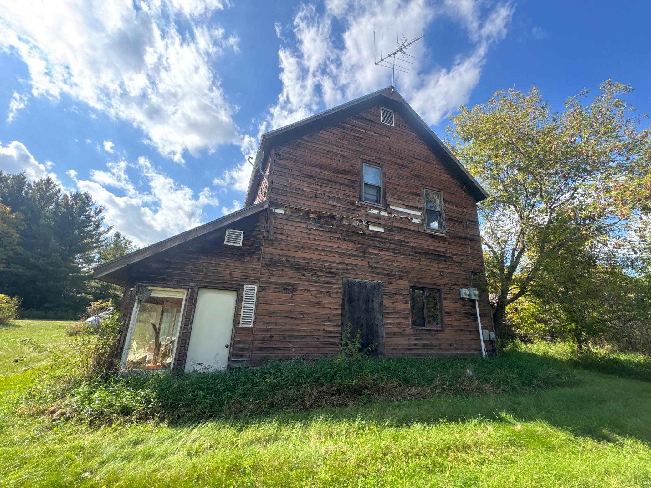1900 single family home for sale at 44272 Rail Road in Laporte, MN — 3 bed, 2 bath (photo 4 of 38)