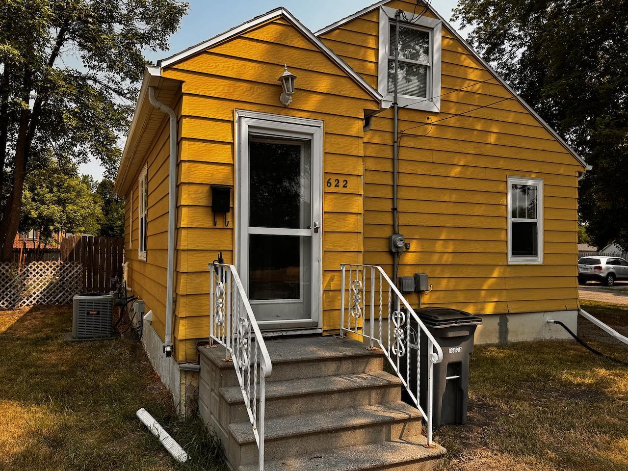 622 9th Street N, Moorhead MN 56560 - Photo 2 of 26