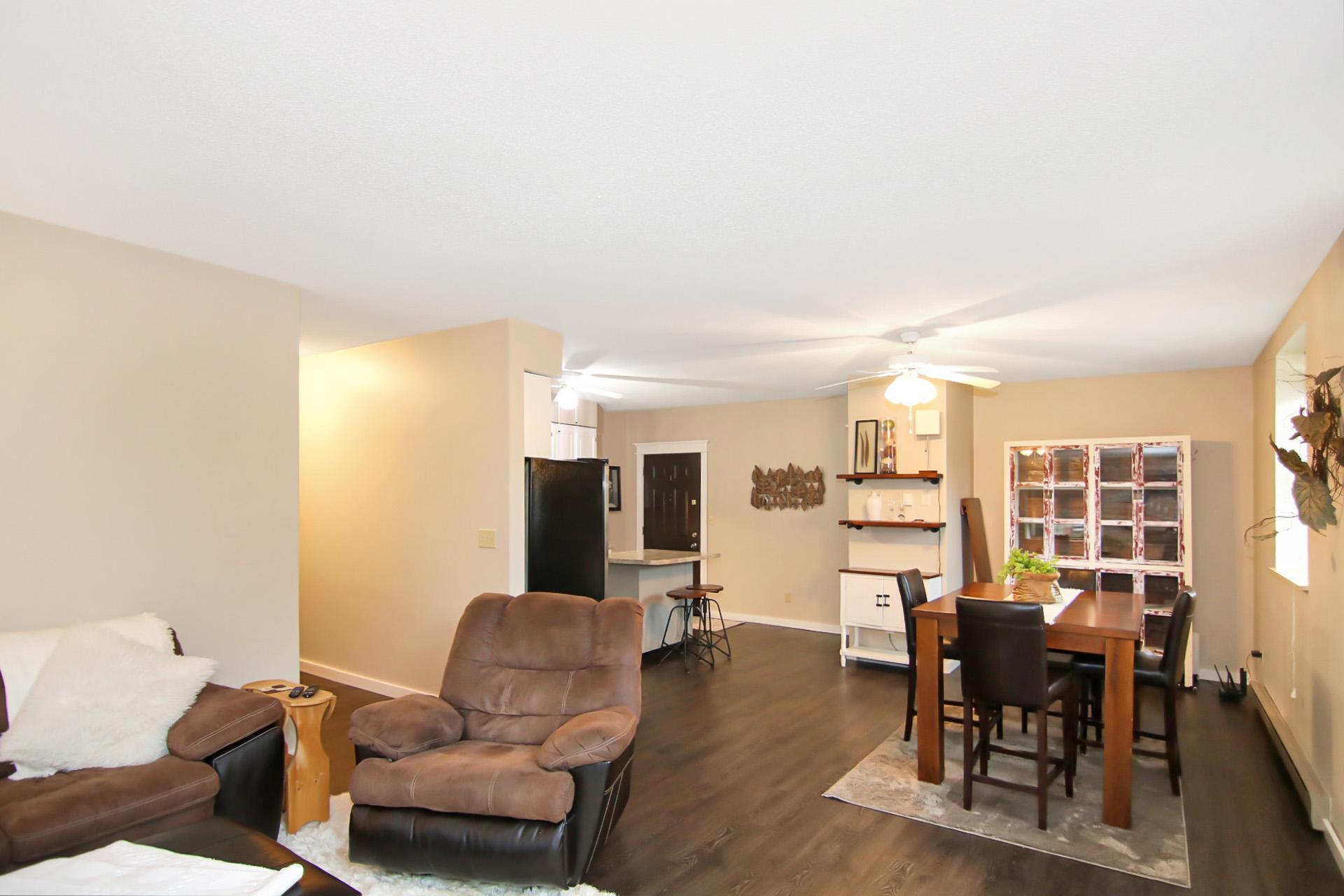 1983 condo for sale at 31018 Rasmussen Road Unit #101 in Pequot Lakes, MN — 1 bed, 1 bath (photo 4 of 26)