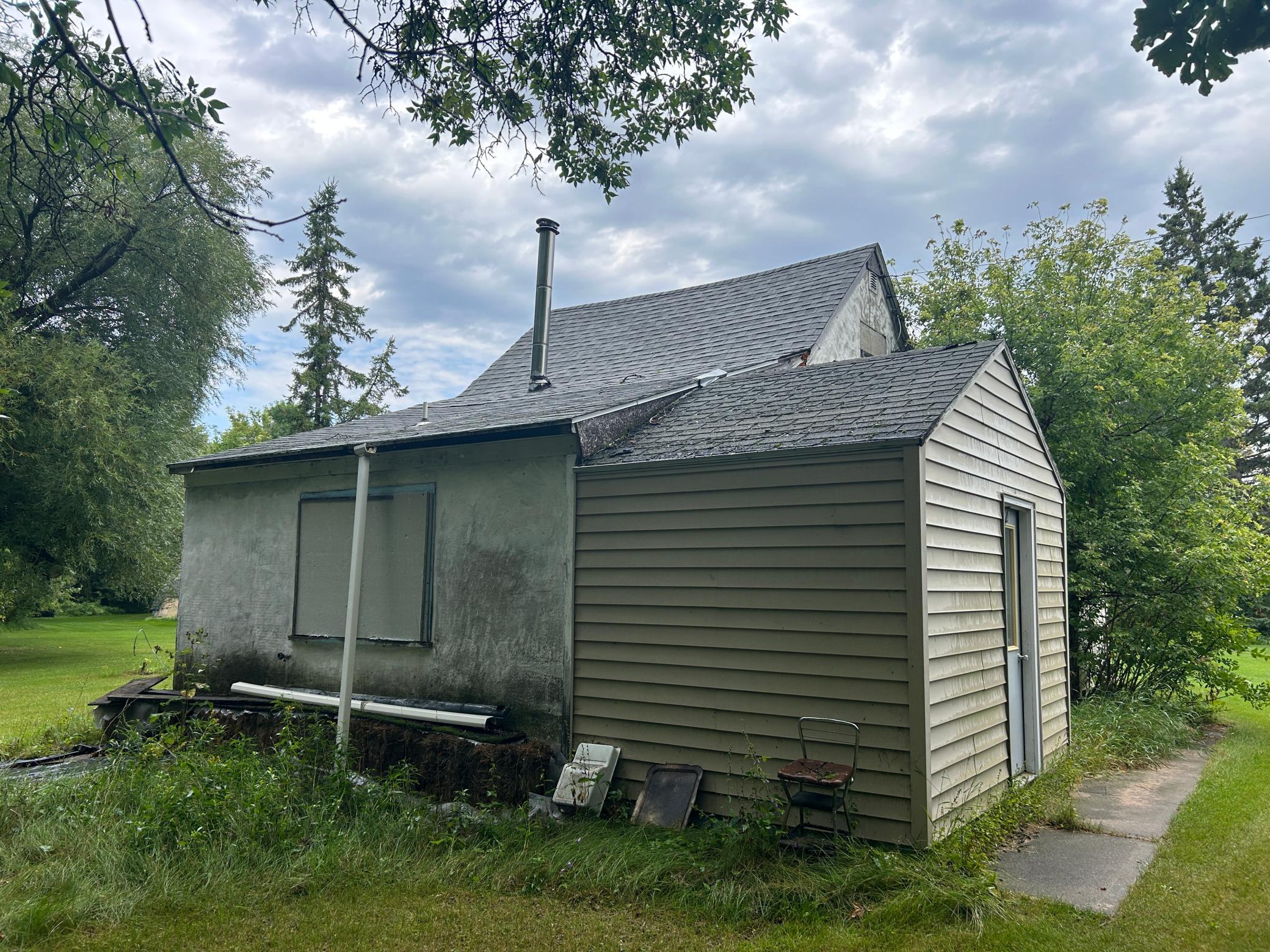 1912 single family home for sale at 10241 230th Avenue in Strathcona, MN — 2 bed, 1 bath (photo 18 of 31)
