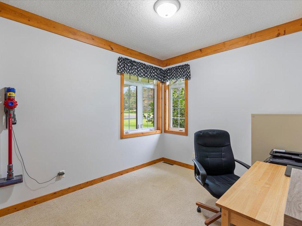 1998 townhouse for sale at 4612 Hemlock Lane in Pequot Lakes, MN — 3 bed, 3 bath (photo 13 of 37)