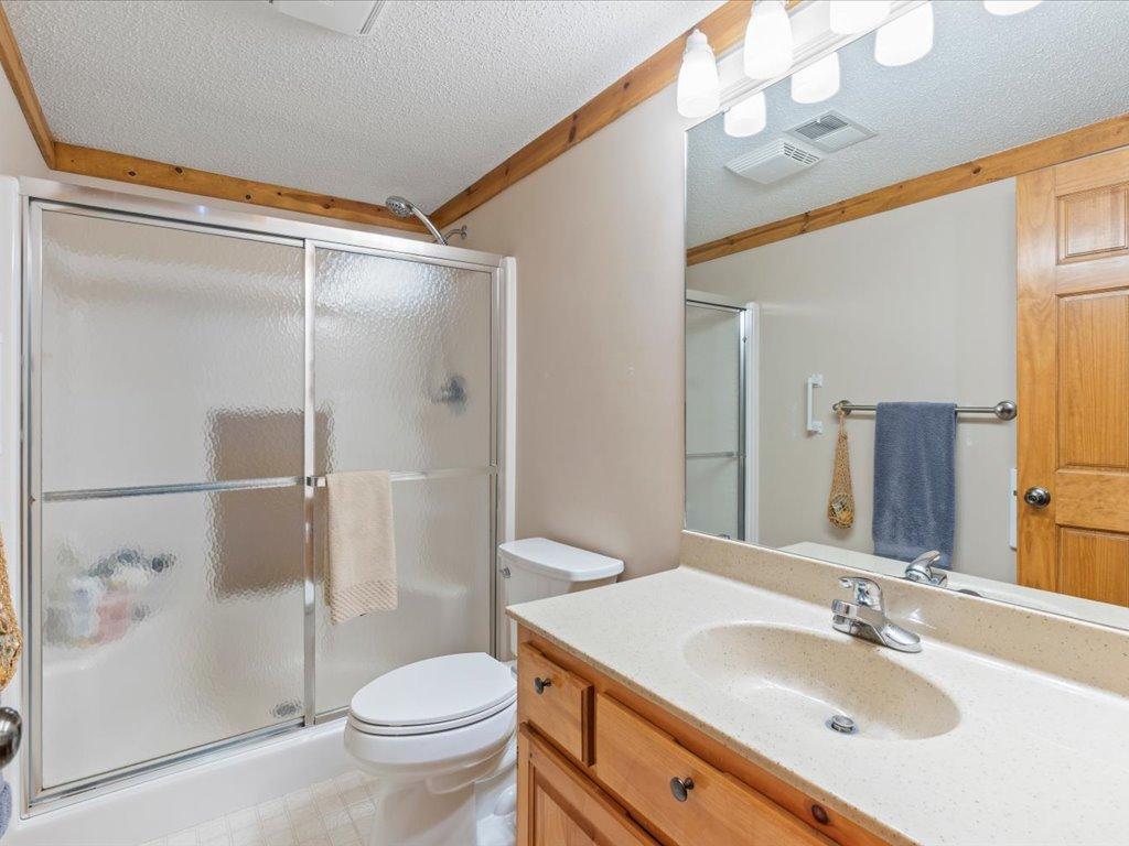 1998 townhouse for sale at 4612 Hemlock Lane in Pequot Lakes, MN — 3 bed, 3 bath (photo 19 of 37)