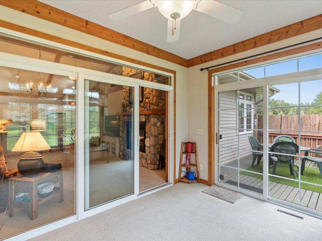 1998 townhouse for sale at 4612 Hemlock Lane in Pequot Lakes, MN — 3 bed, 3 bath (photo 3 of 37)