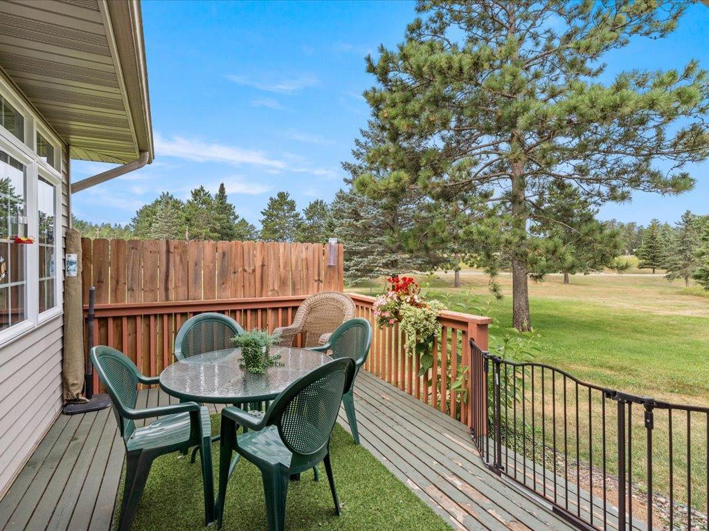1998 townhouse for sale at 4612 Hemlock Lane in Pequot Lakes, MN — 3 bed, 3 bath (photo 24 of 37)