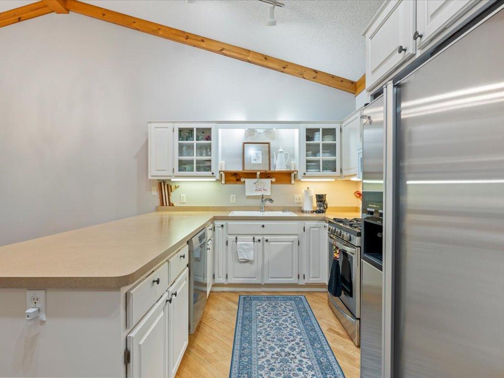 1998 townhouse for sale at 4612 Hemlock Lane in Pequot Lakes, MN — 3 bed, 3 bath (photo 7 of 37)
