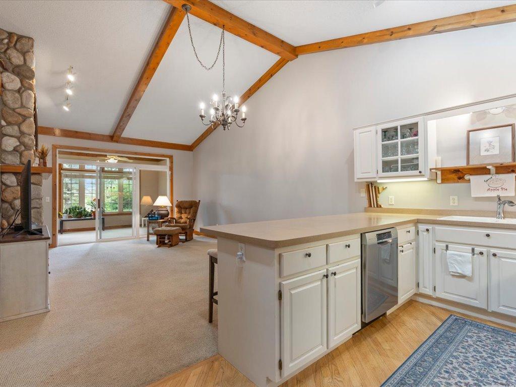 1998 townhouse for sale at 4612 Hemlock Lane in Pequot Lakes, MN — 3 bed, 3 bath (photo 9 of 37)