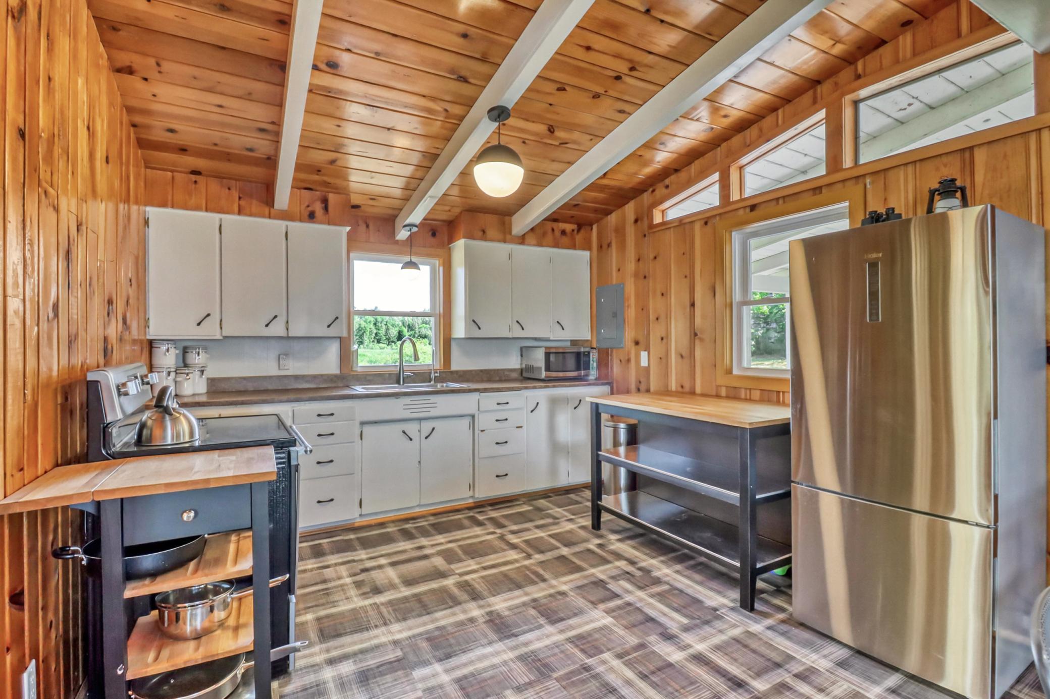 1954 single family home for sale at 20971 Summer Haven Road in Pelican Rapids, MN — 3 bed, 2 bath (photo 11 of 52)