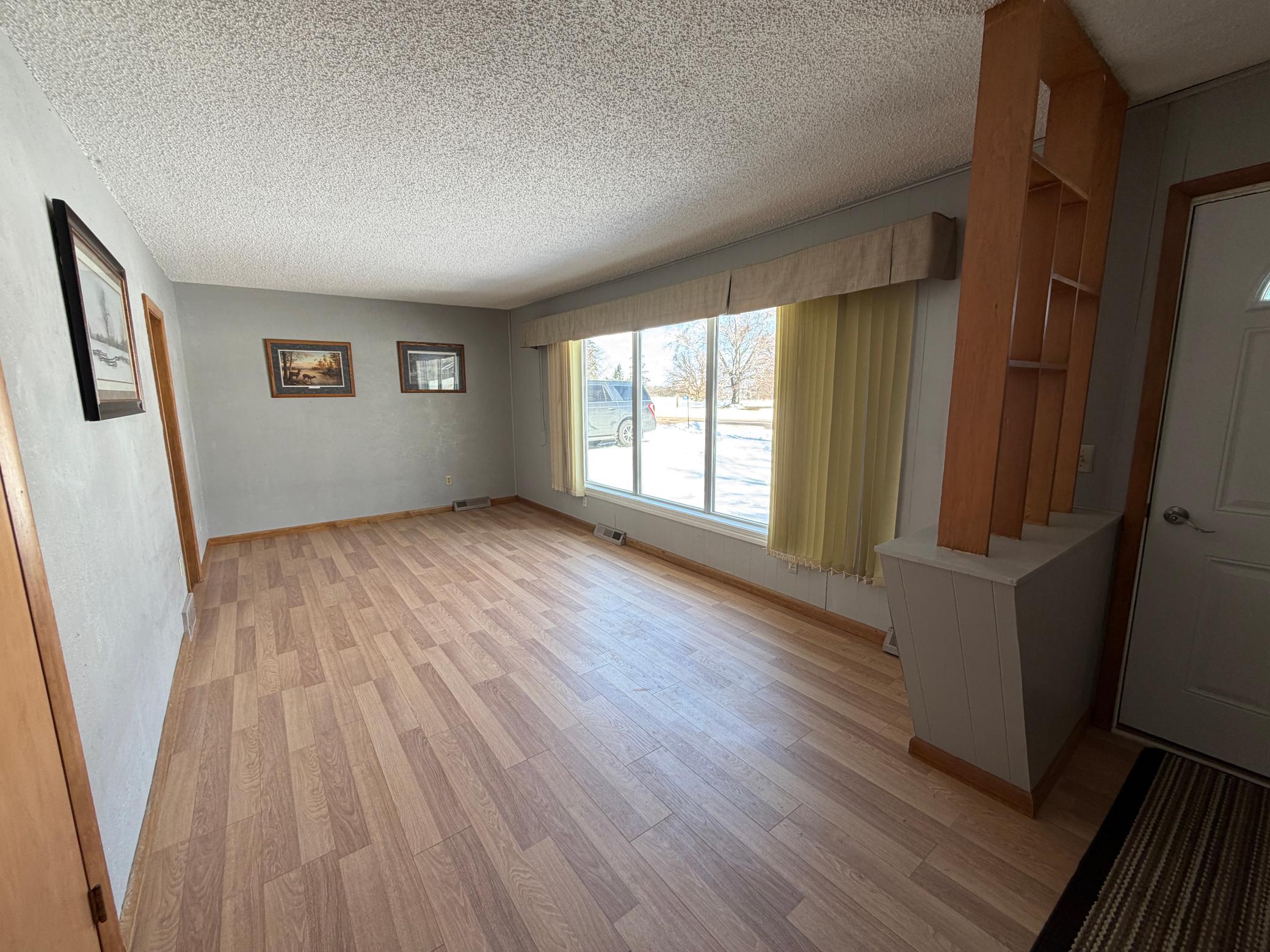 1920 single family home for sale at 17915 140th Avenue NE in Thief River Falls, MN — 2 bed, 2 bath (photo 9 of 15)