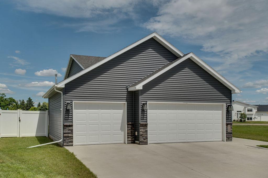 4514 13th Street S, Moorhead MN 56560 - Photo 41 of 44