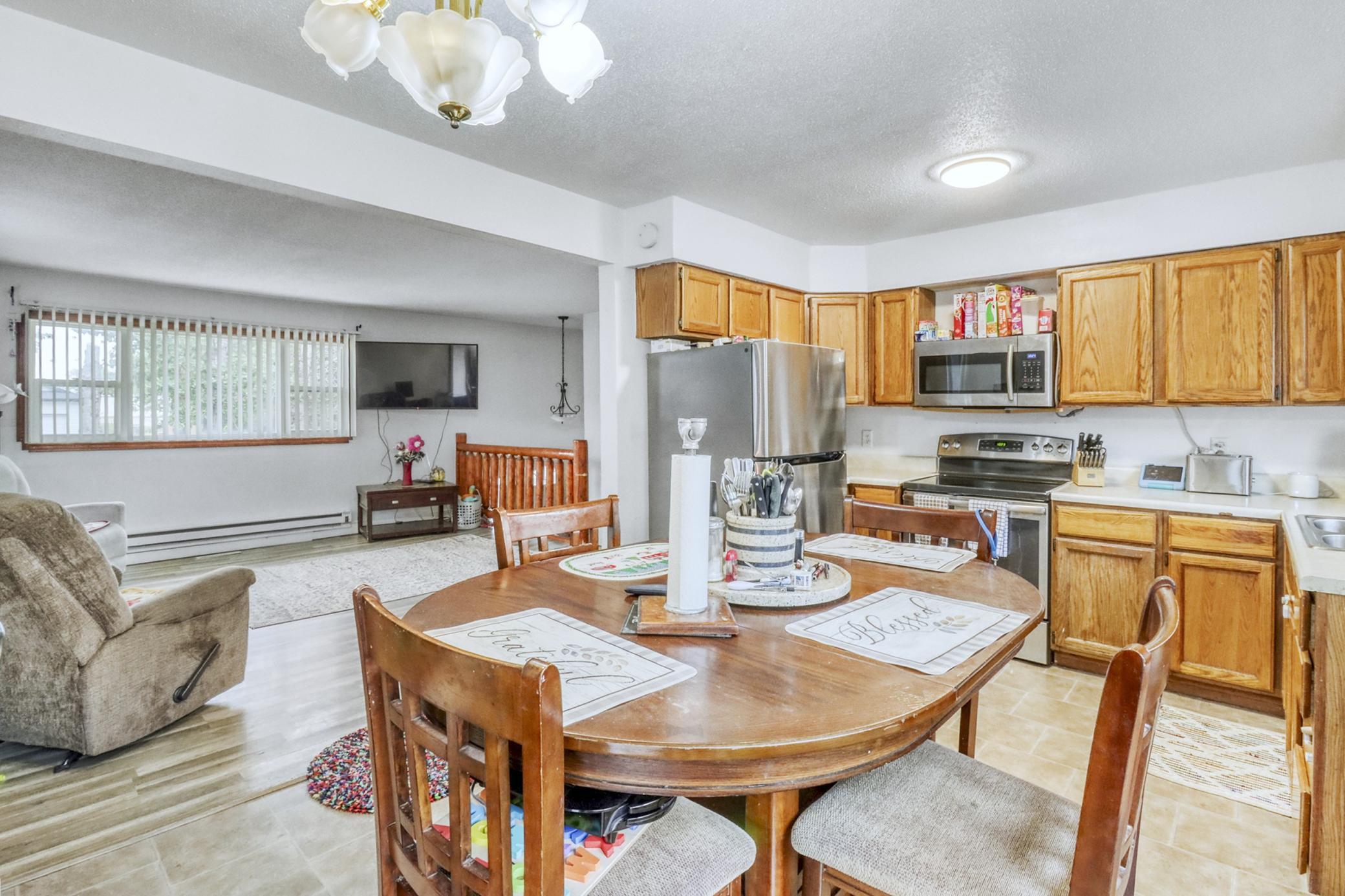 1982 single family home for sale at 105 6th Street in Christine, ND — 4 bed, 2 bath (photo 12 of 38)