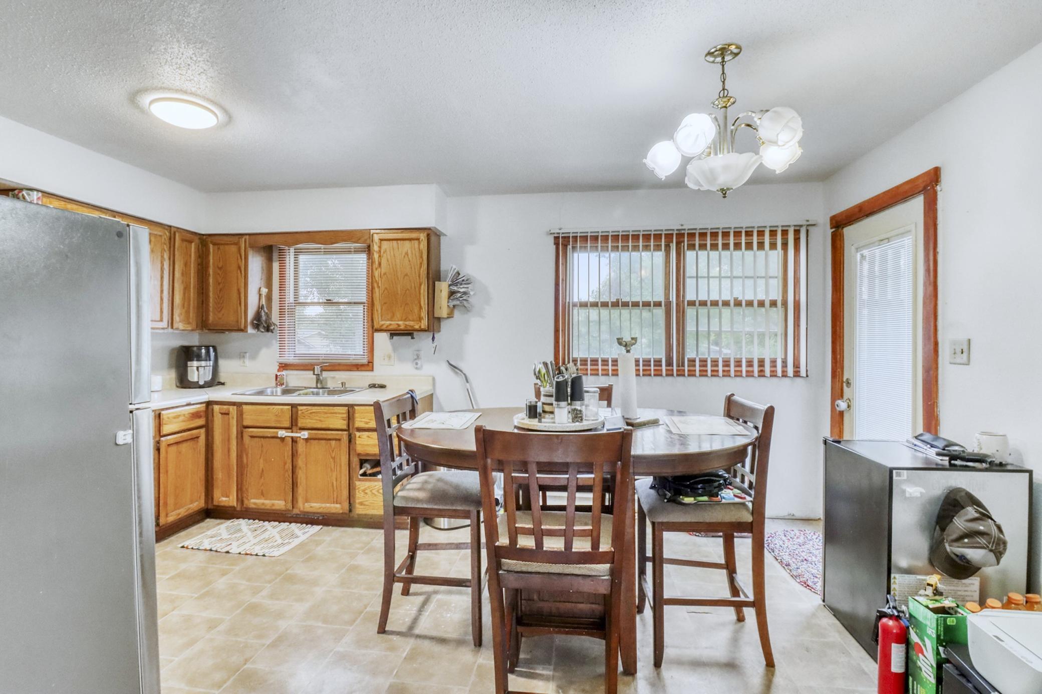 1982 single family home for sale at 105 6th Street in Christine, ND — 4 bed, 2 bath (photo 15 of 38)