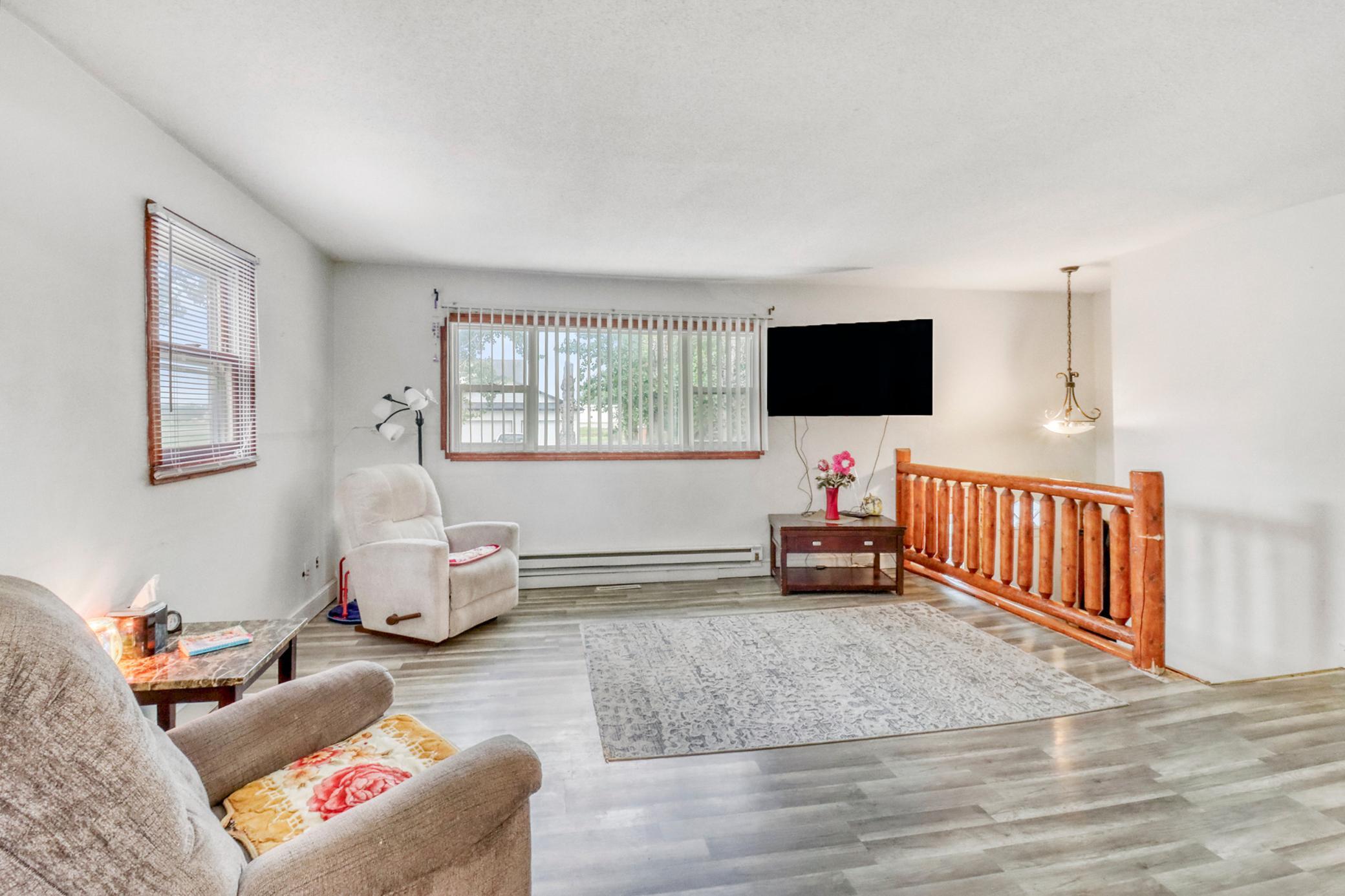 1982 single family home for sale at 105 6th Street in Christine, ND — 4 bed, 2 bath (photo 9 of 38)