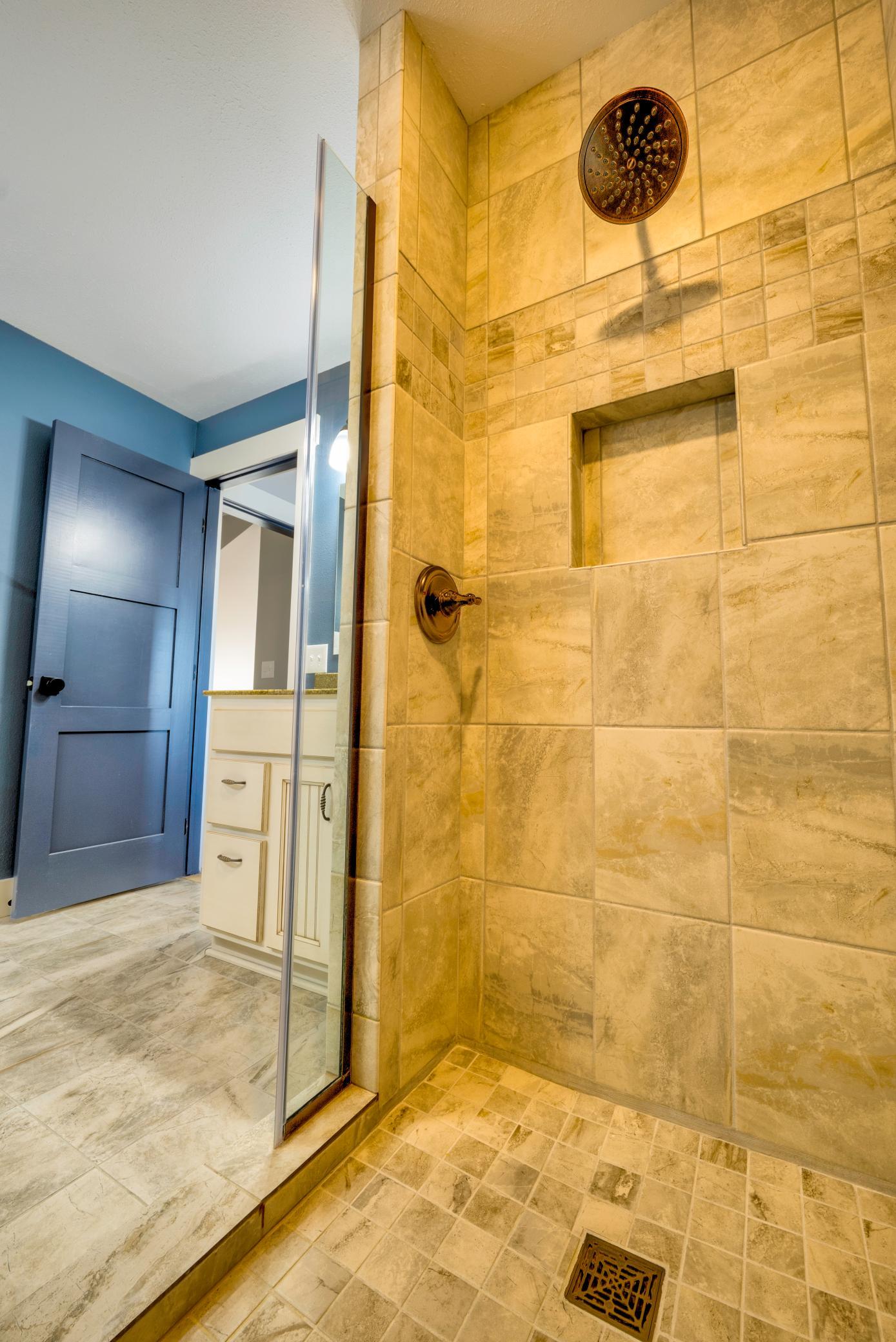 1987 townhouse for sale at 908 Railroad Avenue W in Walker, MN — 2 bed, 3 bath (photo 25 of 44)