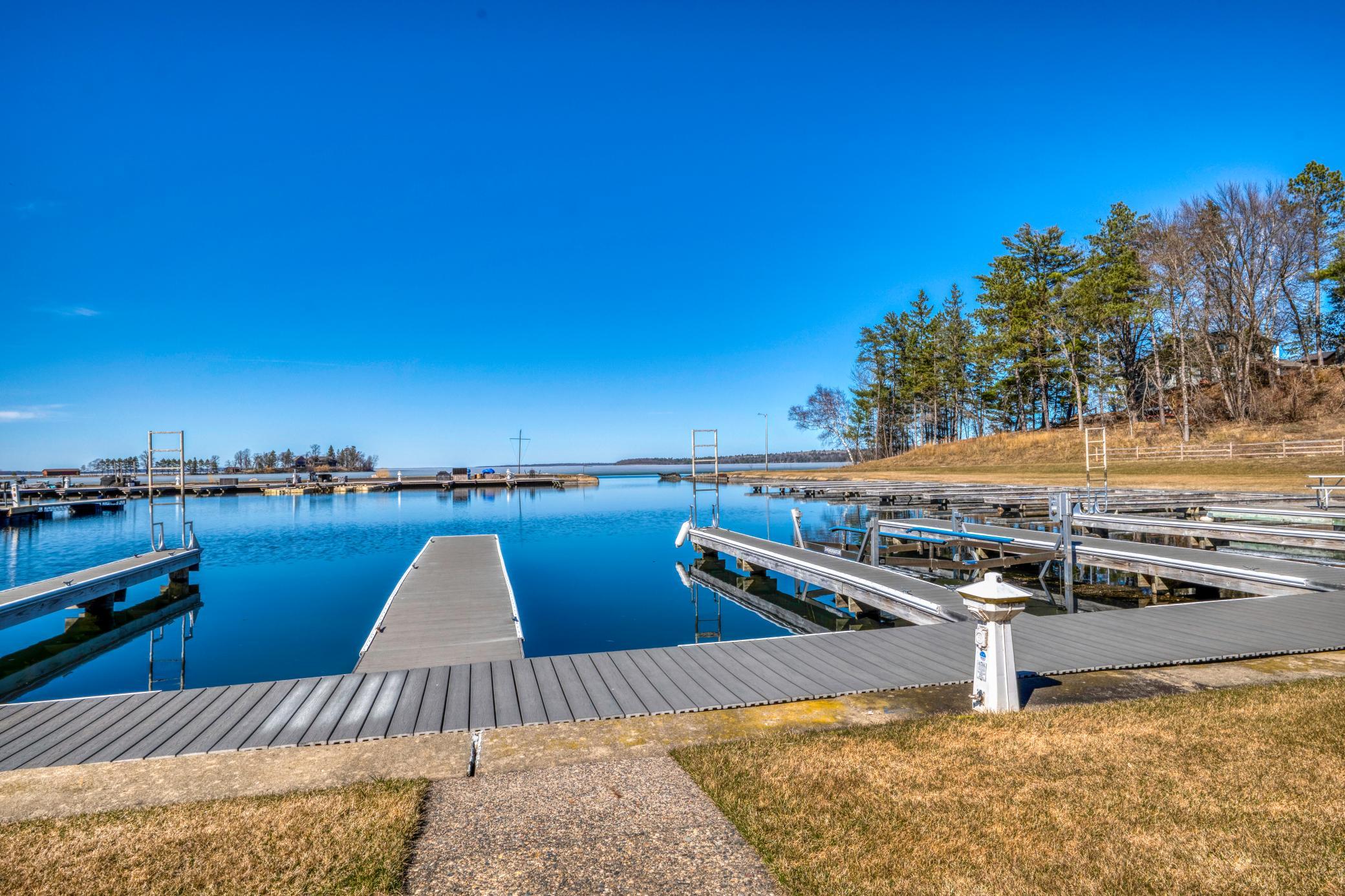 1987 townhouse for sale at 908 Railroad Avenue W in Walker, MN — 2 bed, 3 bath (photo 30 of 44)