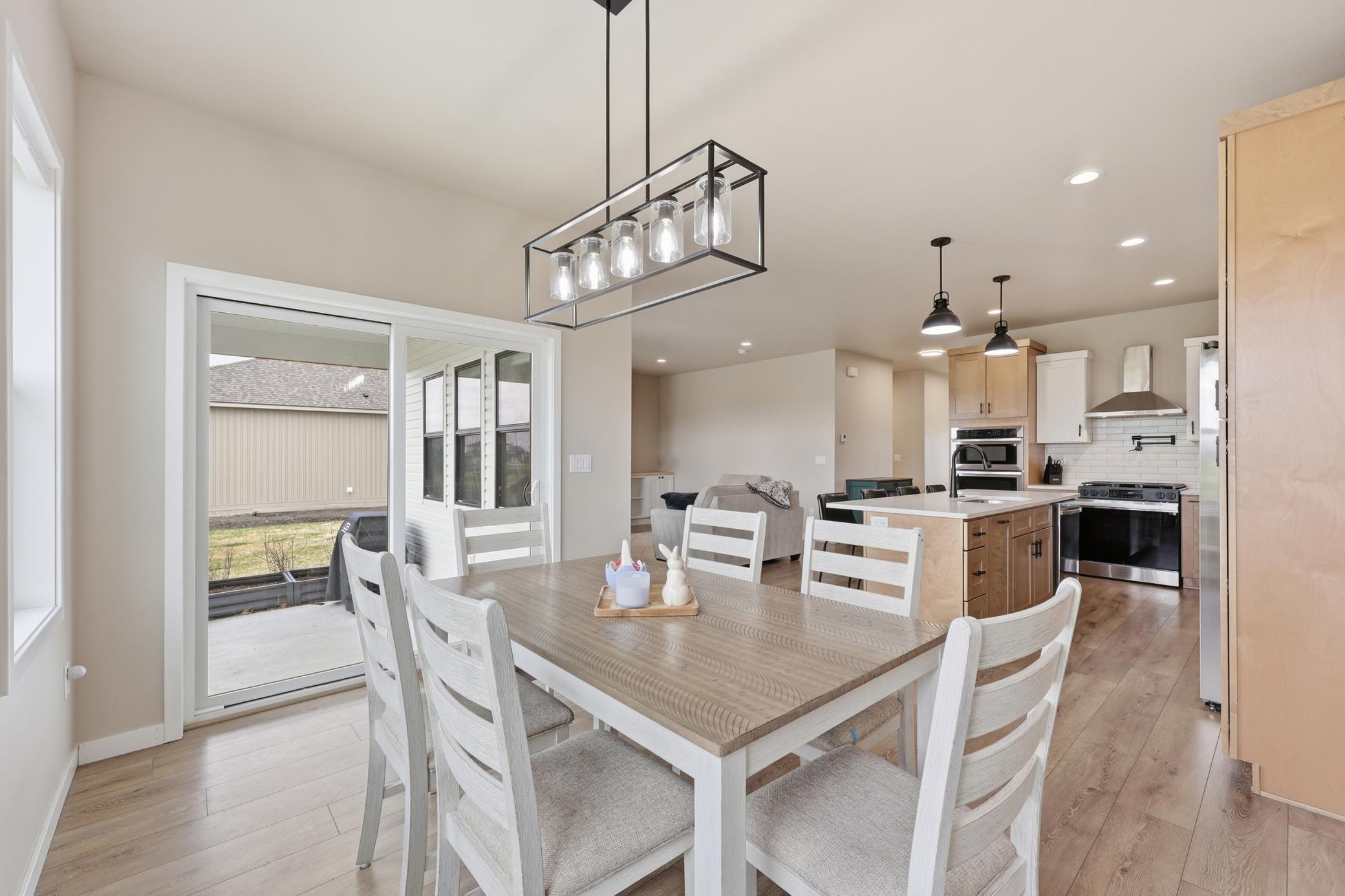 2024 single family home for sale at 102 Annies Way in Mapleton, ND — 5 bed, 4 bath (photo 13 of 55)