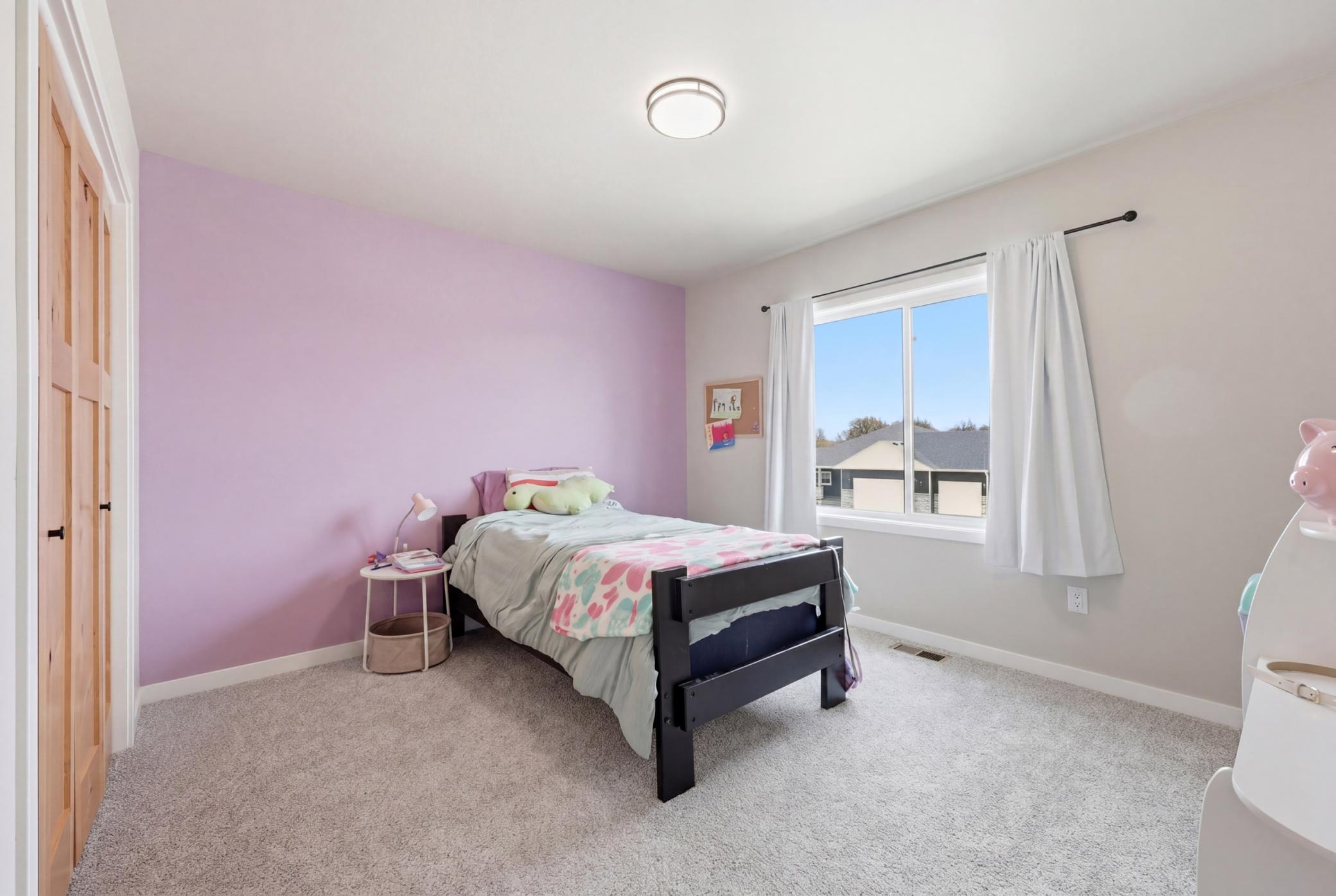 2024 single family home for sale at 102 Annies Way in Mapleton, ND — 5 bed, 4 bath (photo 28 of 55)