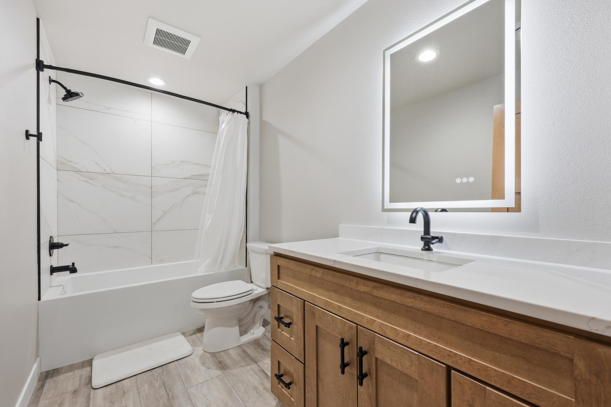 2024 single family home for sale at 102 Annies Way in Mapleton, ND — 5 bed, 4 bath (photo 35 of 55)