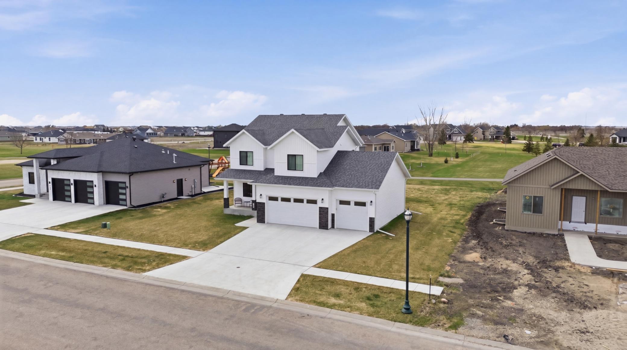 2024 single family home for sale at 102 Annies Way in Mapleton, ND — 5 bed, 4 bath (photo 43 of 55)