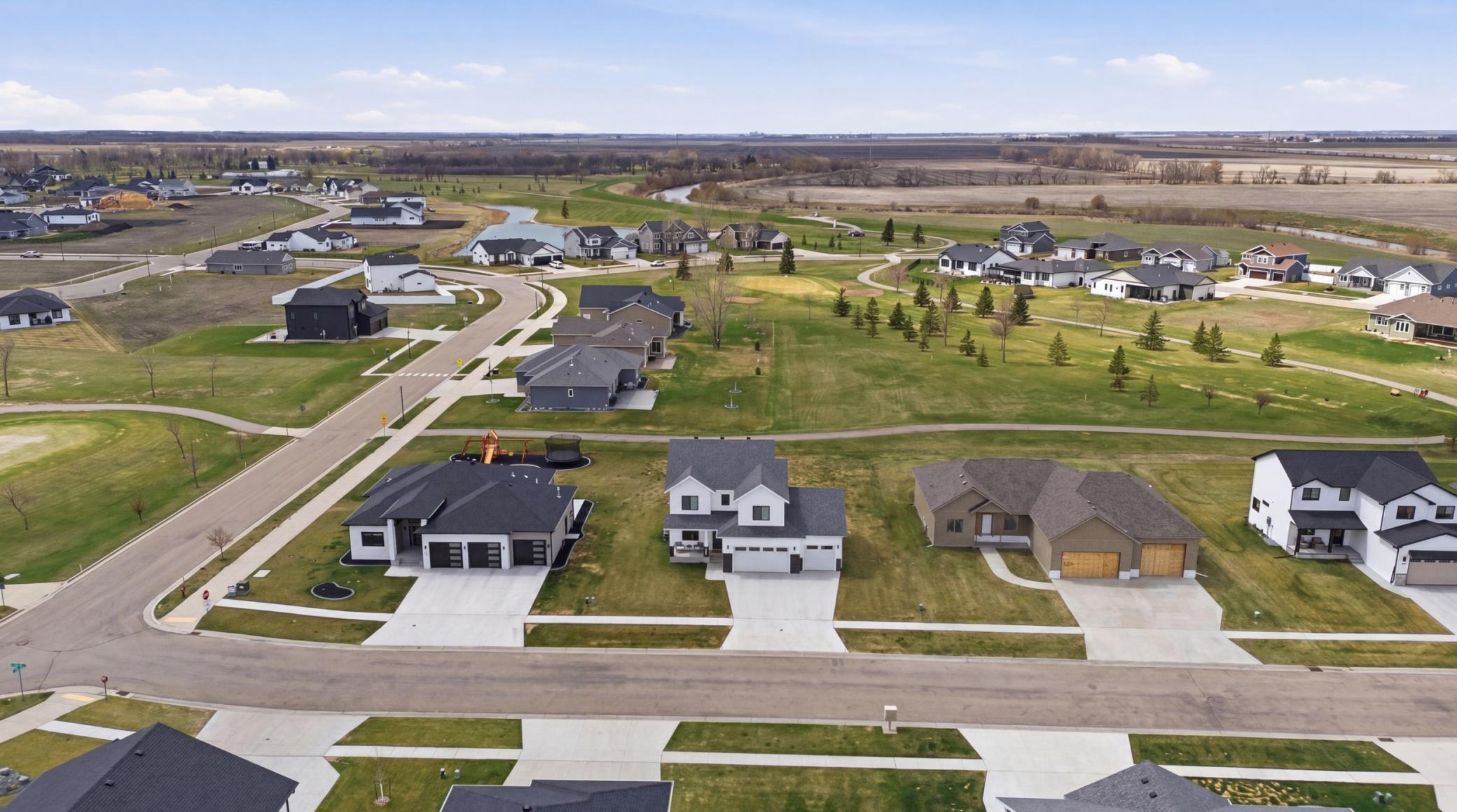 2024 single family home for sale at 102 Annies Way in Mapleton, ND — 5 bed, 4 bath (photo 47 of 55)