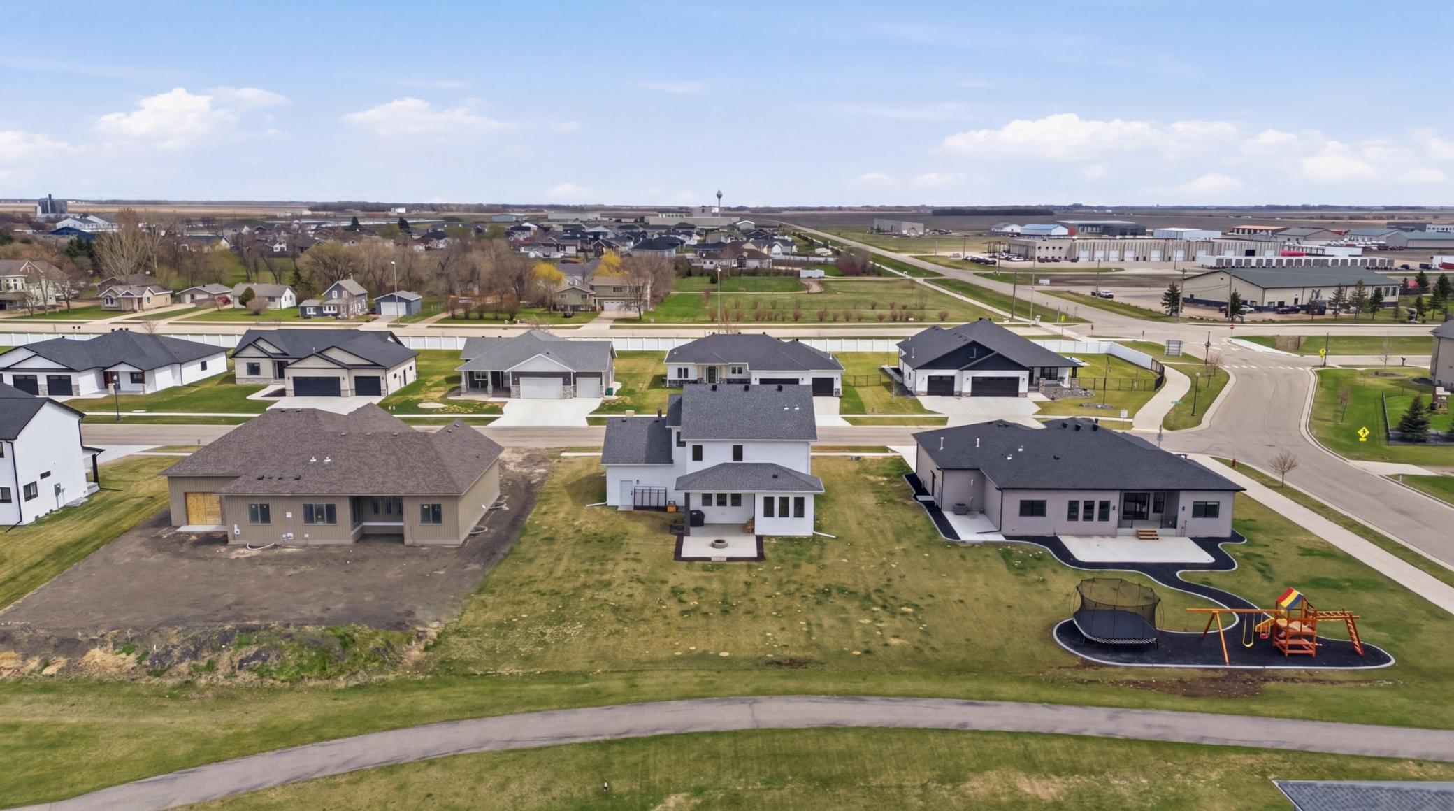 2024 single family home for sale at 102 Annies Way in Mapleton, ND — 5 bed, 4 bath (photo 49 of 55)