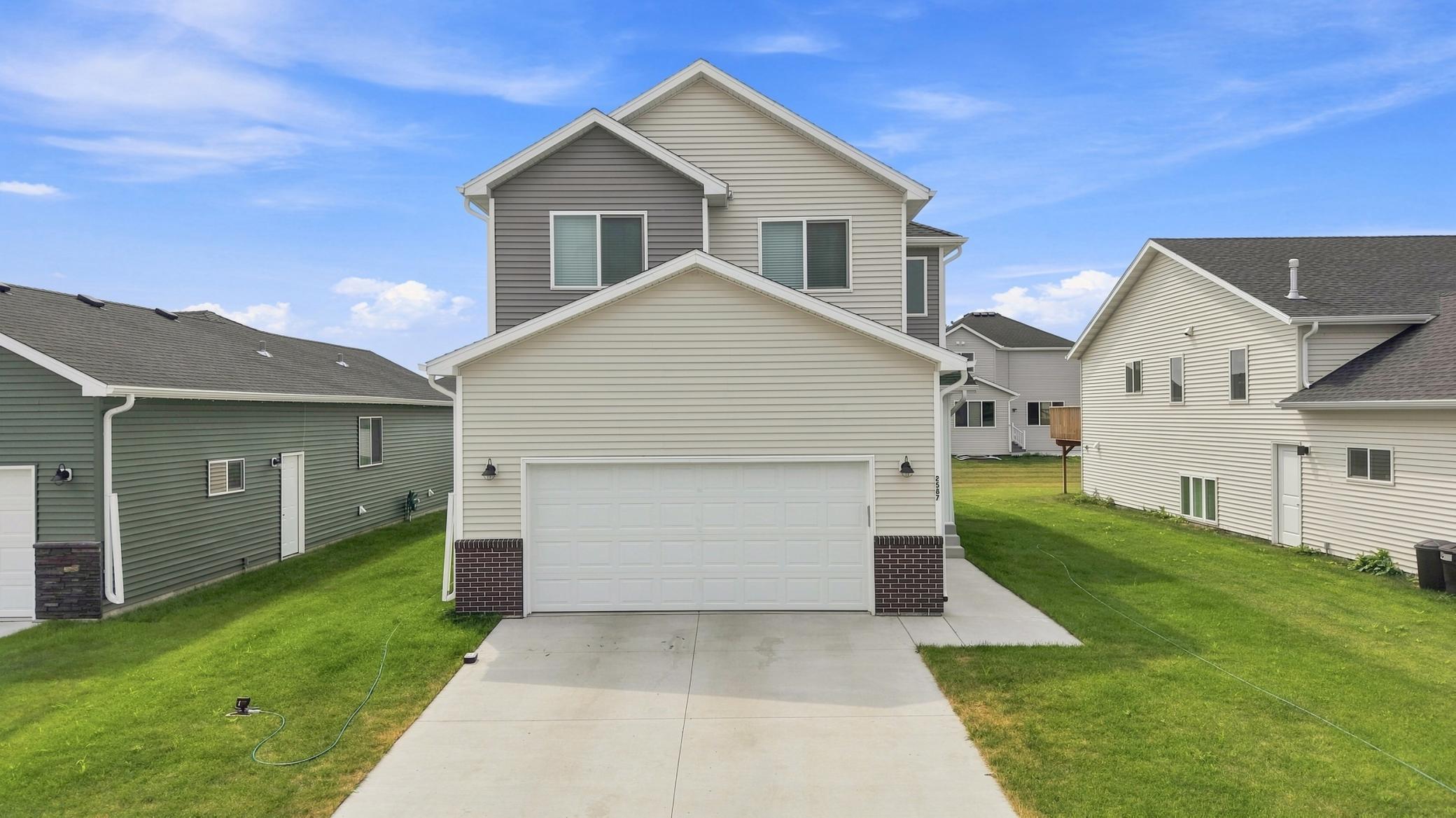 2023 single family home for sale at 2587 Fulton Loop S in Fargo, ND — 4 bed, 4 bath