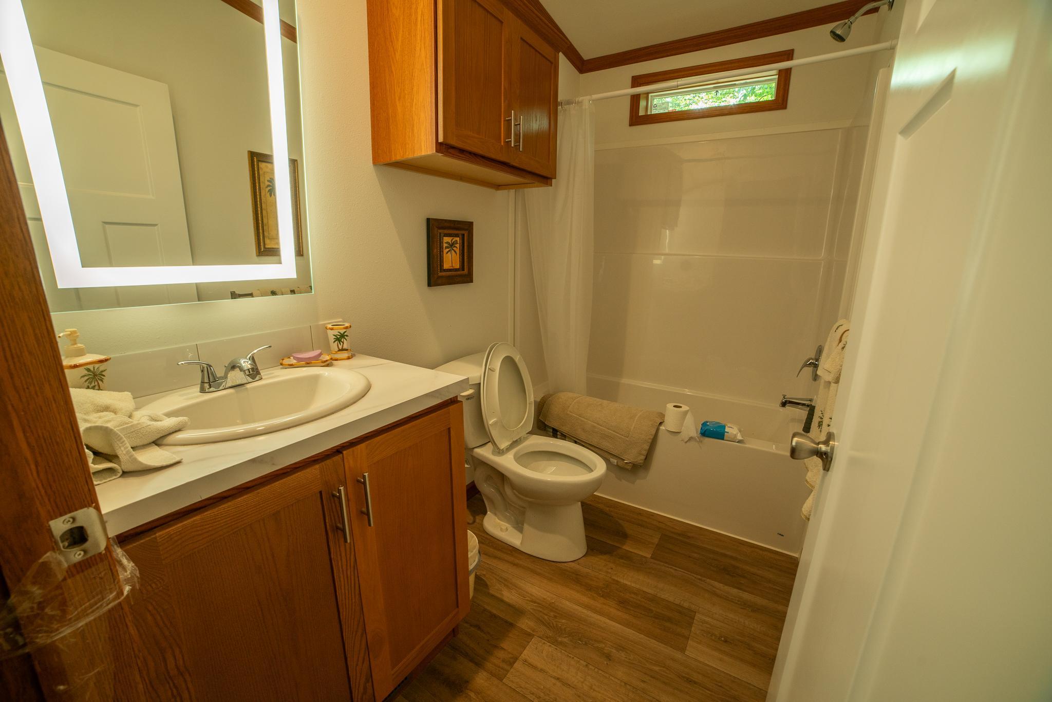 1989 single family home for sale at 4452 Boone Point Road NW in Hackensack, MN — 2 bed, 2 bath (photo 11 of 17)