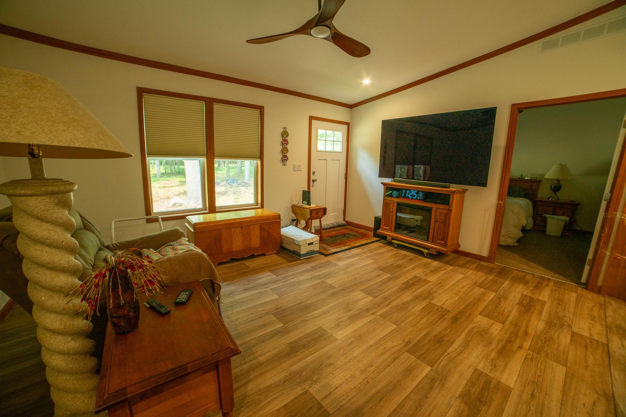 1989 single family home for sale at 4452 Boone Point Road NW in Hackensack, MN — 2 bed, 2 bath (photo 13 of 17)