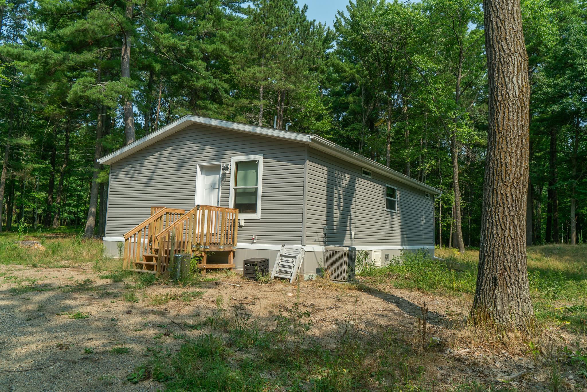 1989 single family home for sale at 4452 Boone Point Road NW in Hackensack, MN — 2 bed, 2 bath (photo 7 of 17)