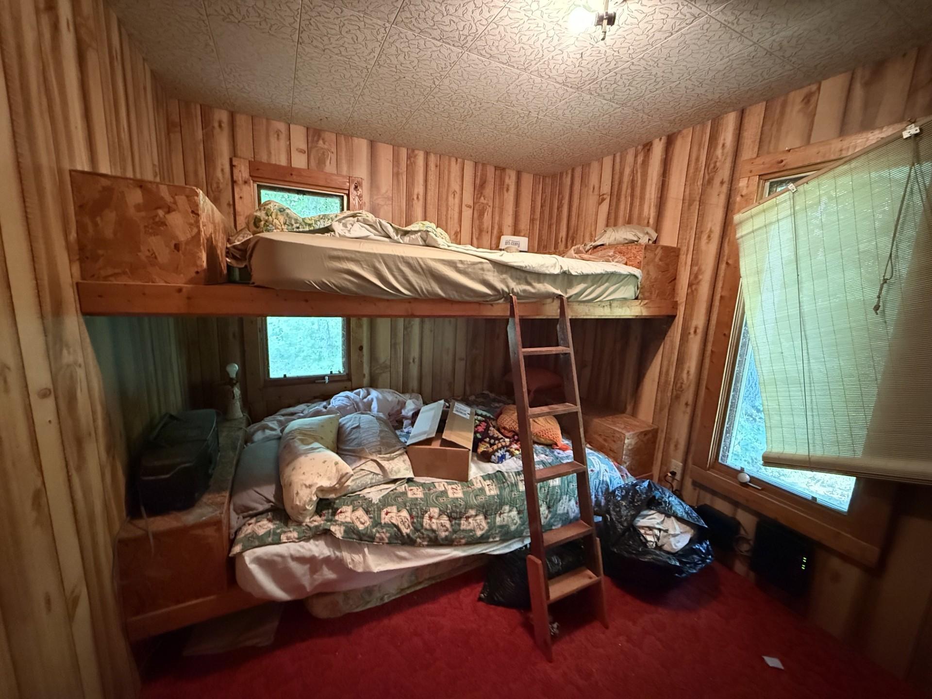 1985 single family home for sale at 8749 County Road 8 NE in Remer, MN — 4 bed, 1 bath (photo 13 of 16)