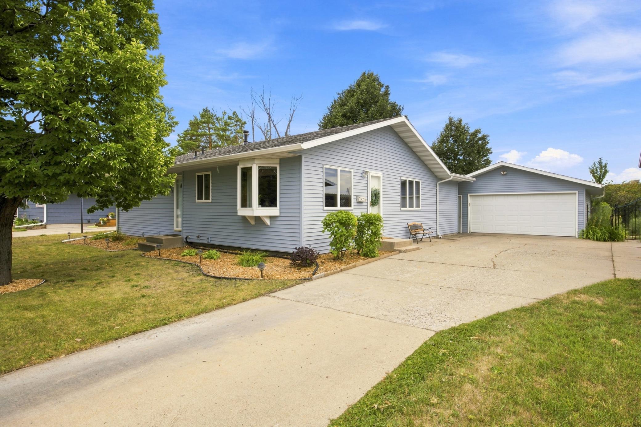 519 Appletree Lane, Moorhead MN 56560 - Photo 2 of 45