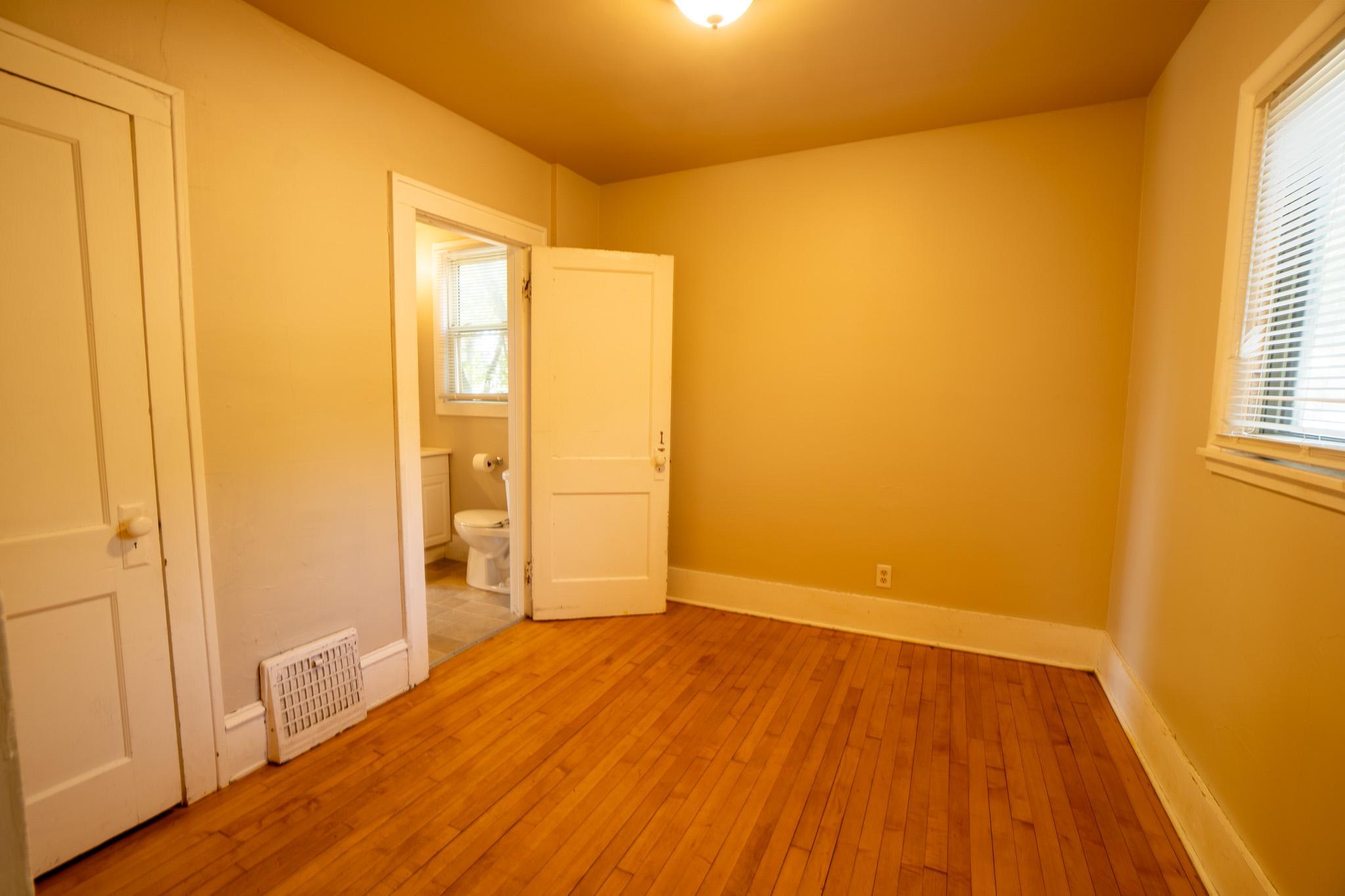 915 College Street N, Fargo ND 58102 - Photo 7 of 26