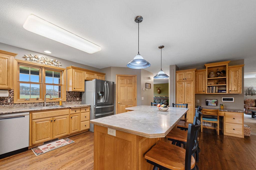 2000 single family home for sale at 10745 Birch Trail in Brainerd, MN — 4 bed, 3 bath (photo 2 of 55)
