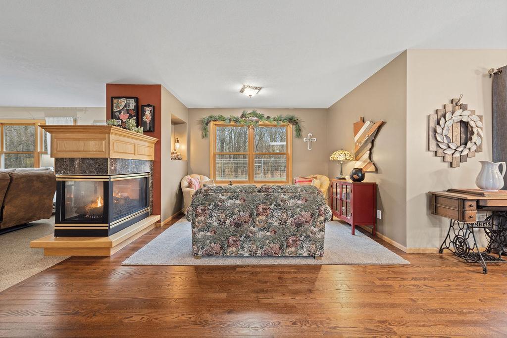 2000 single family home for sale at 10745 Birch Trail in Brainerd, MN — 4 bed, 3 bath (photo 16 of 55)