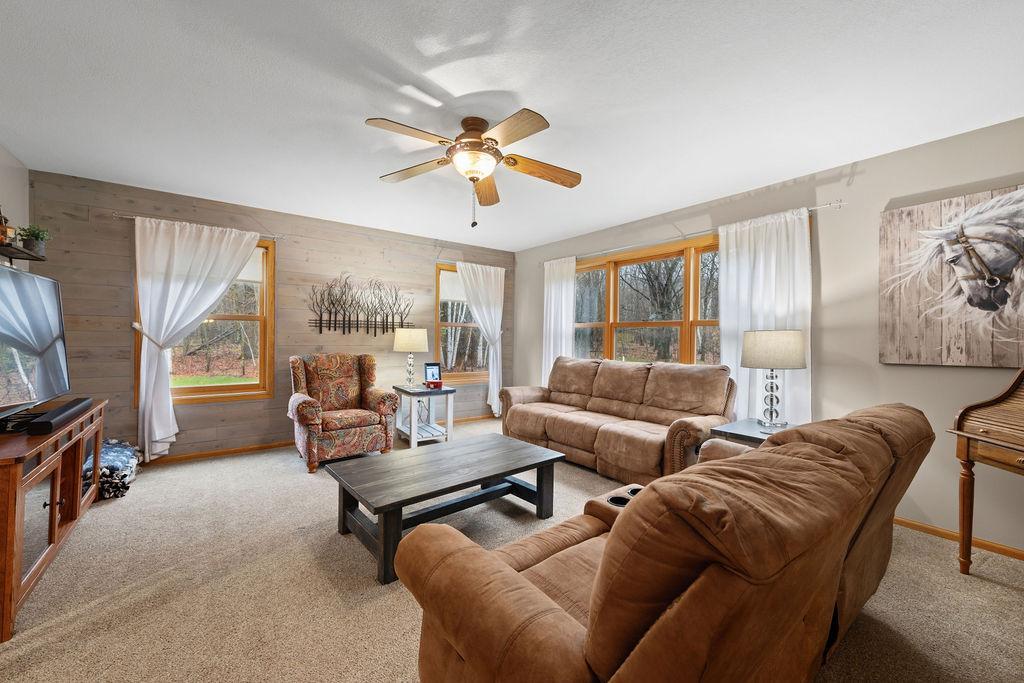 2000 single family home for sale at 10745 Birch Trail in Brainerd, MN — 4 bed, 3 bath (photo 21 of 55)