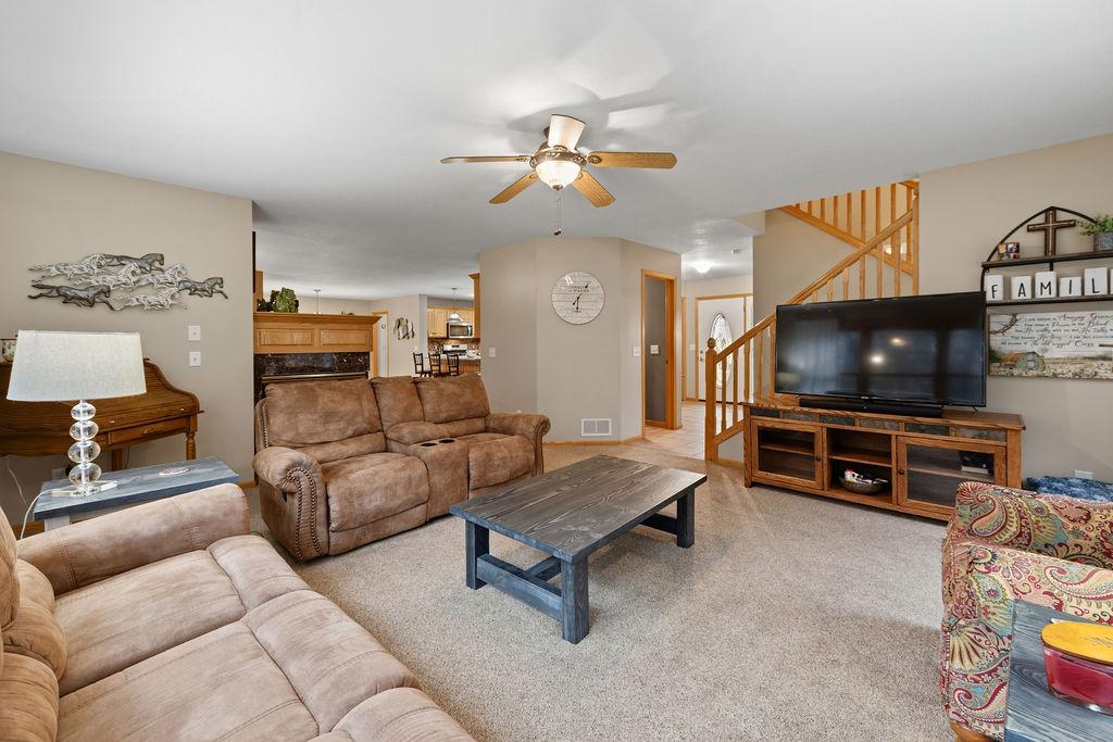 2000 single family home for sale at 10745 Birch Trail in Brainerd, MN — 4 bed, 3 bath (photo 23 of 55)