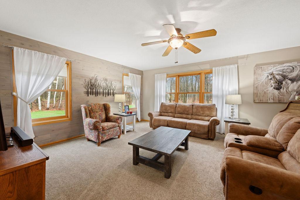 2000 single family home for sale at 10745 Birch Trail in Brainerd, MN — 4 bed, 3 bath (photo 24 of 55)