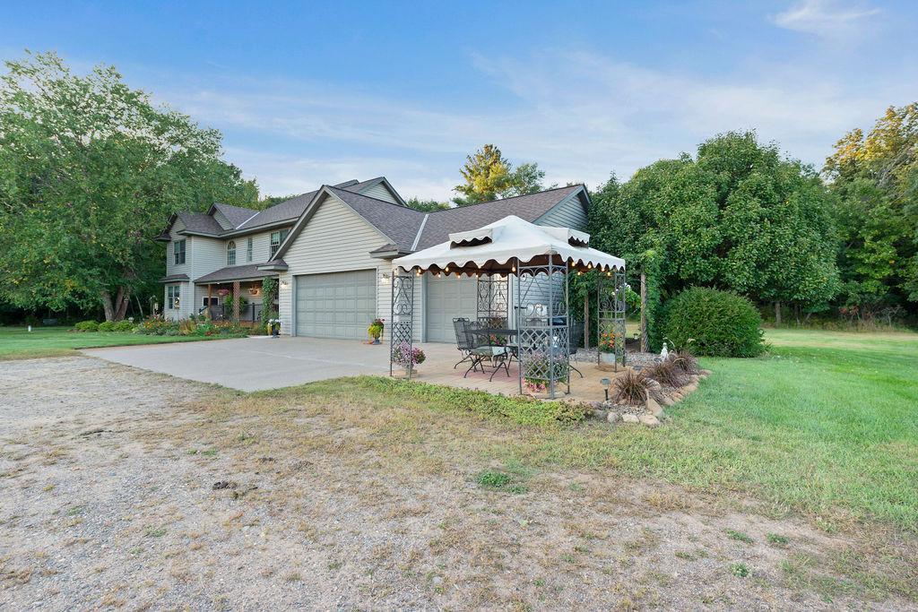 2000 single family home for sale at 10745 Birch Trail in Brainerd, MN — 4 bed, 3 bath (photo 68 of 86)