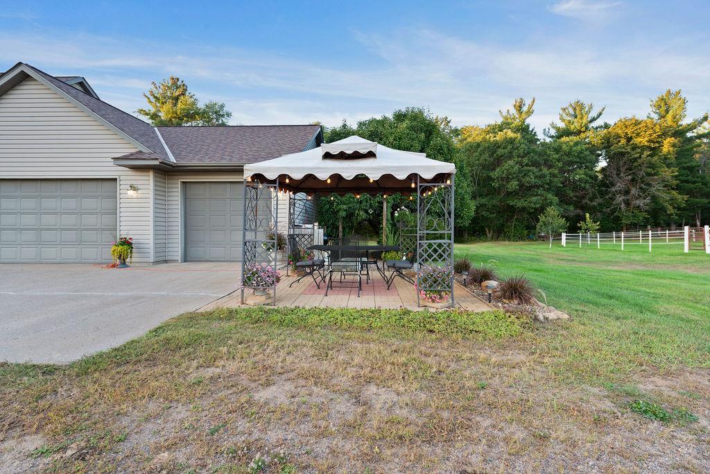2000 single family home for sale at 10745 Birch Trail in Brainerd, MN — 4 bed, 3 bath (photo 69 of 86)