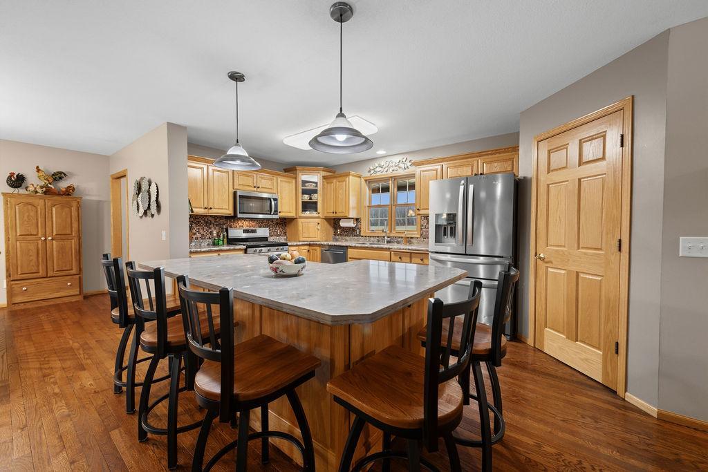 2000 single family home for sale at 10745 Birch Trail in Brainerd, MN — 4 bed, 3 bath (photo 8 of 86)
