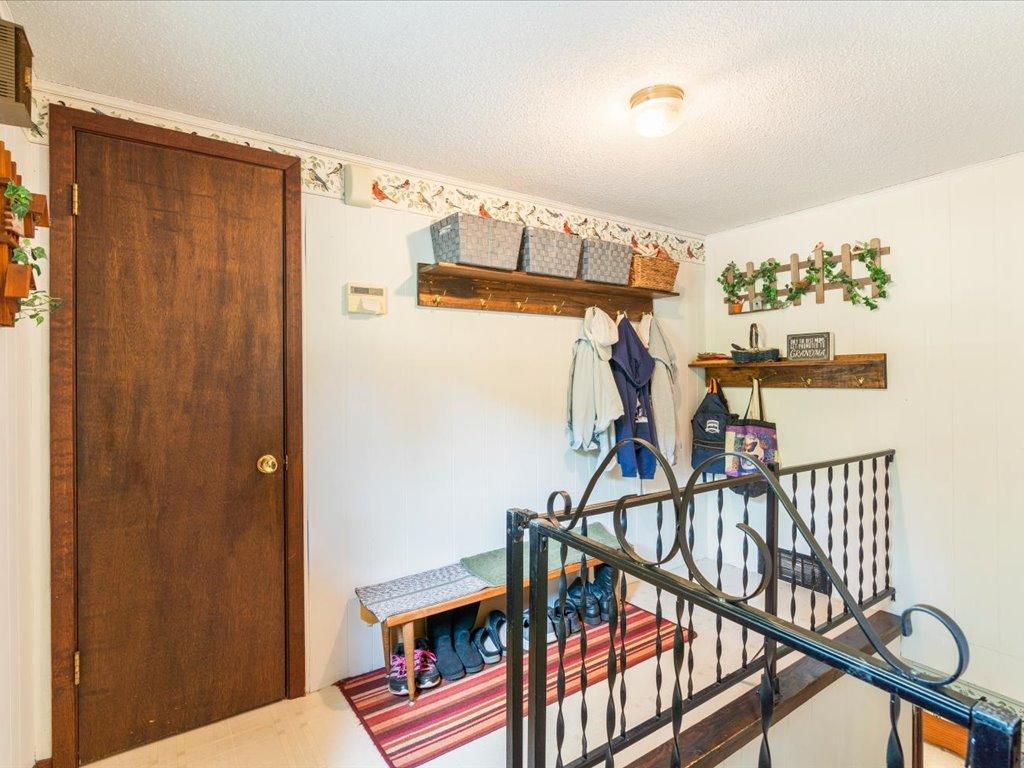1970 single family home for sale at 12776 Knollwood Drive in Baxter, MN — 5 bed, 2 bath (photo 11 of 45)