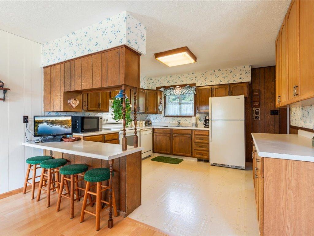 1970 single family home for sale at 12776 Knollwood Drive in Baxter, MN — 5 bed, 2 bath (photo 3 of 45)