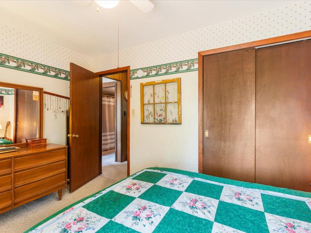 1970 single family home for sale at 12776 Knollwood Drive in Baxter, MN — 5 bed, 2 bath (photo 22 of 45)