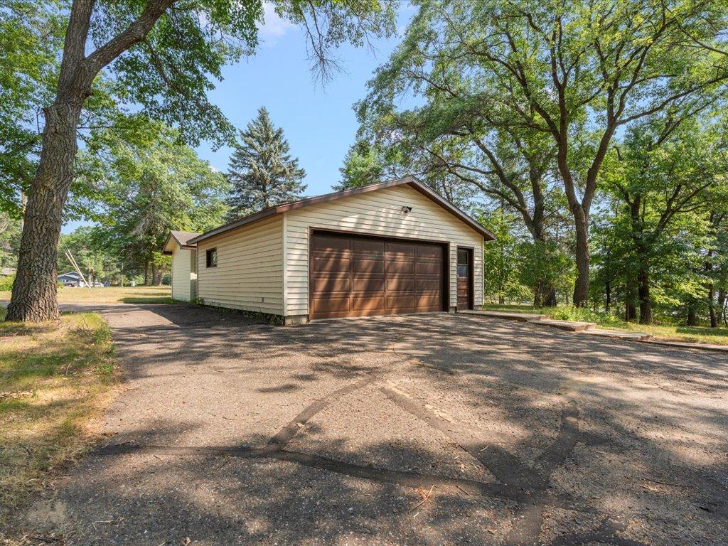 1970 single family home for sale at 12776 Knollwood Drive in Baxter, MN — 5 bed, 2 bath (photo 31 of 45)