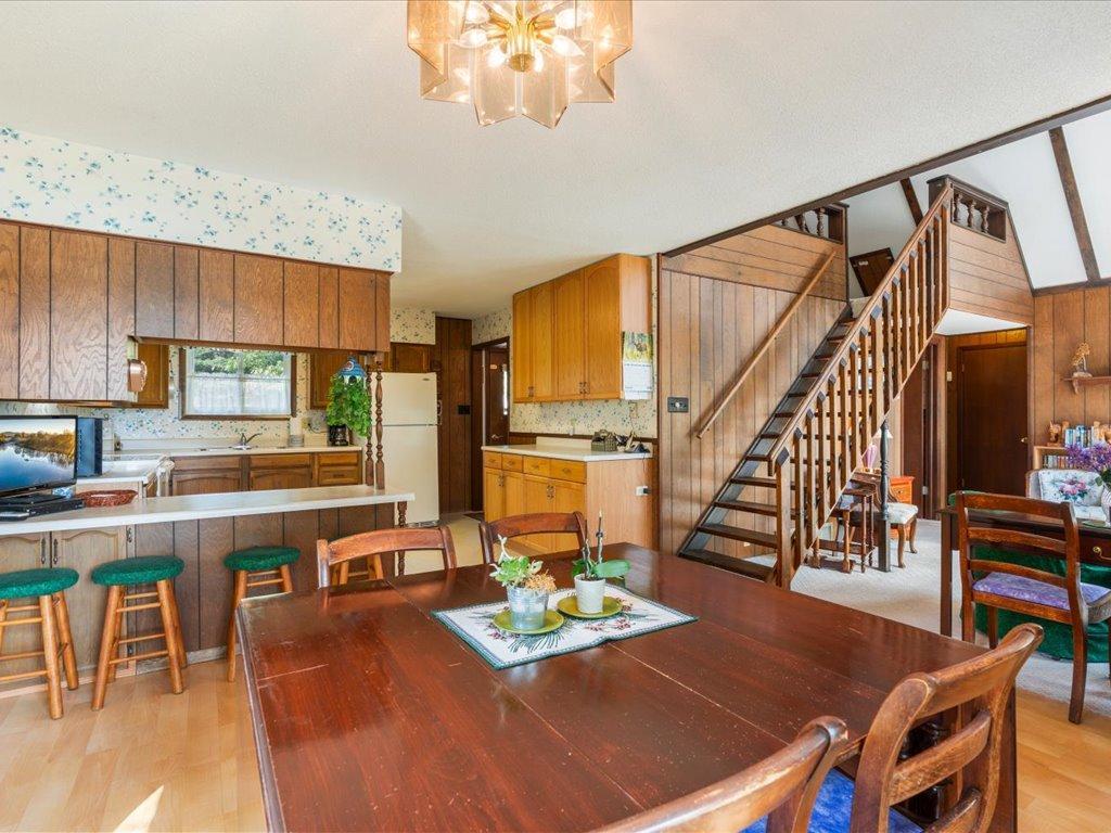 1970 single family home for sale at 12776 Knollwood Drive in Baxter, MN — 5 bed, 2 bath (photo 7 of 45)